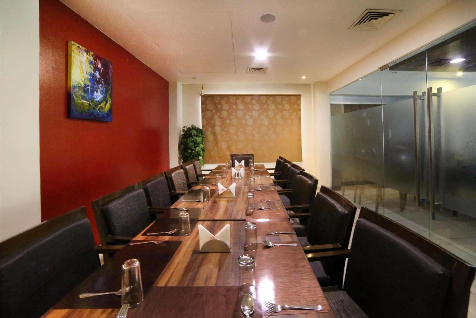 大陆公园酒店 Vijayawāda 外观 照片